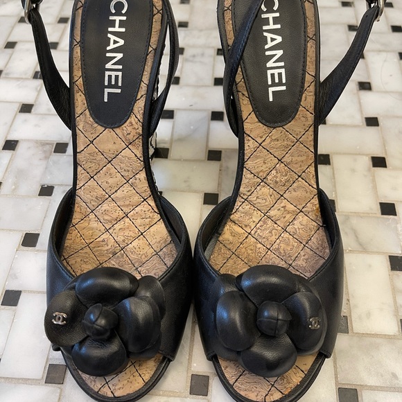 Chanel camelia wedge - Picture 2 of 5